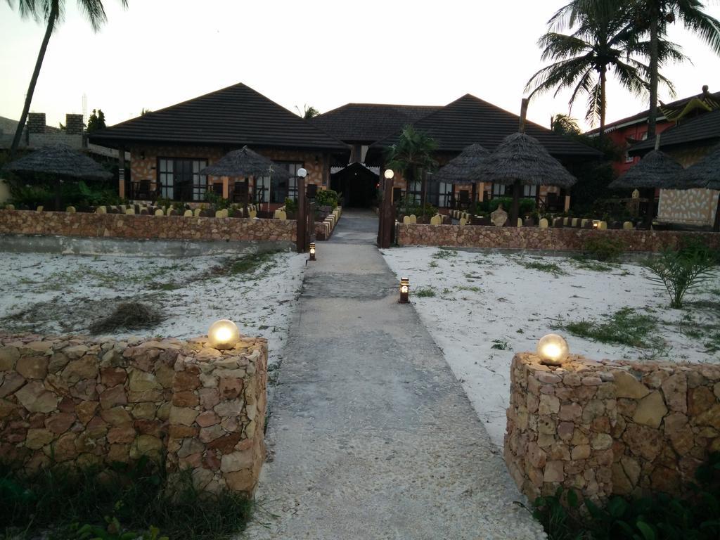 Arabian Nights Hotel Paje Bagian luar foto