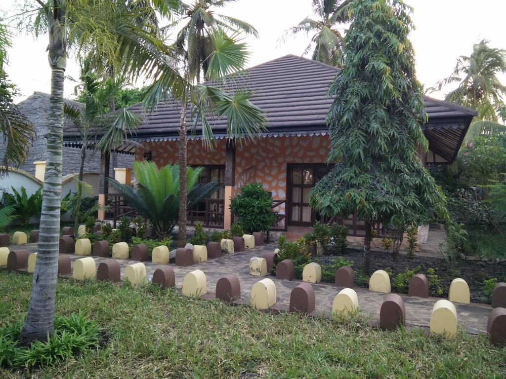 Arabian Nights Hotel Paje Bagian luar foto