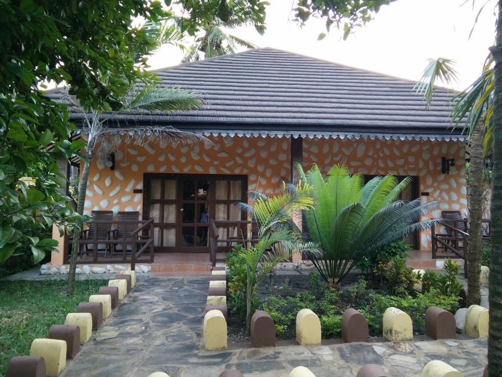 Arabian Nights Hotel Paje Bagian luar foto