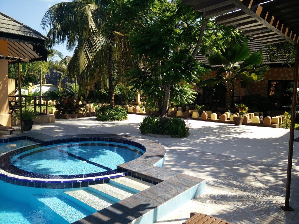 Arabian Nights Hotel Paje Bagian luar foto