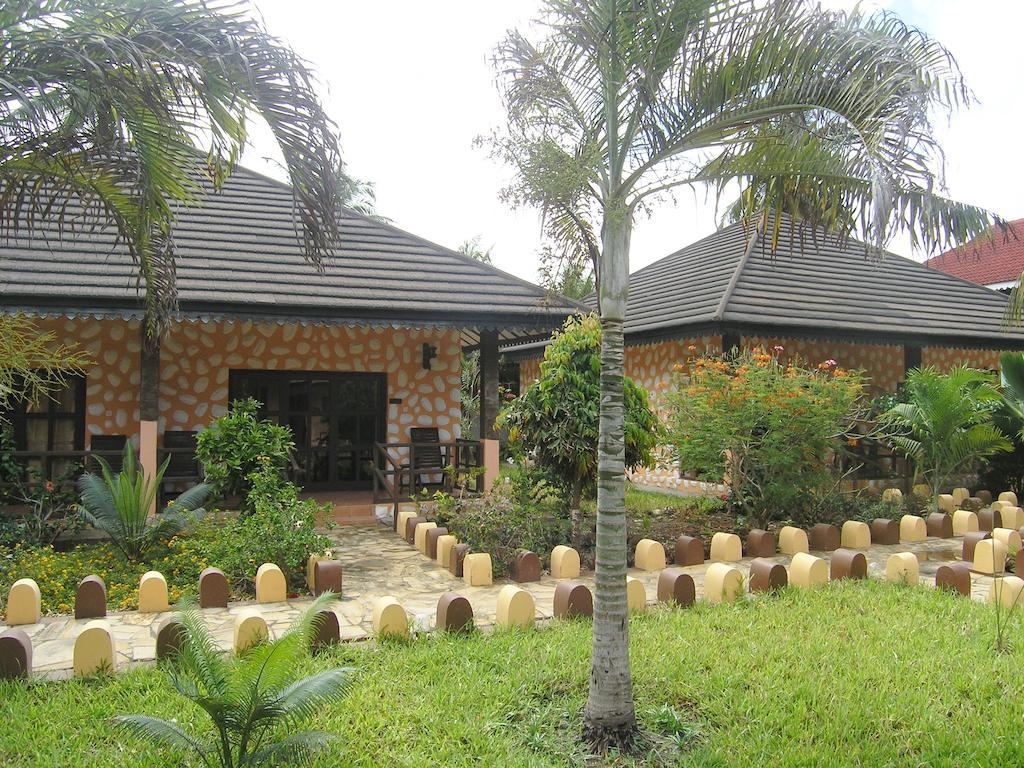 Arabian Nights Hotel Paje Bagian luar foto