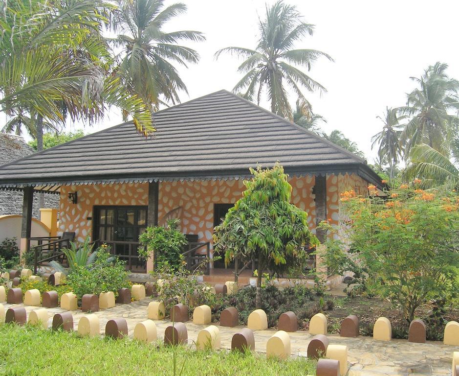 Arabian Nights Hotel Paje Bagian luar foto